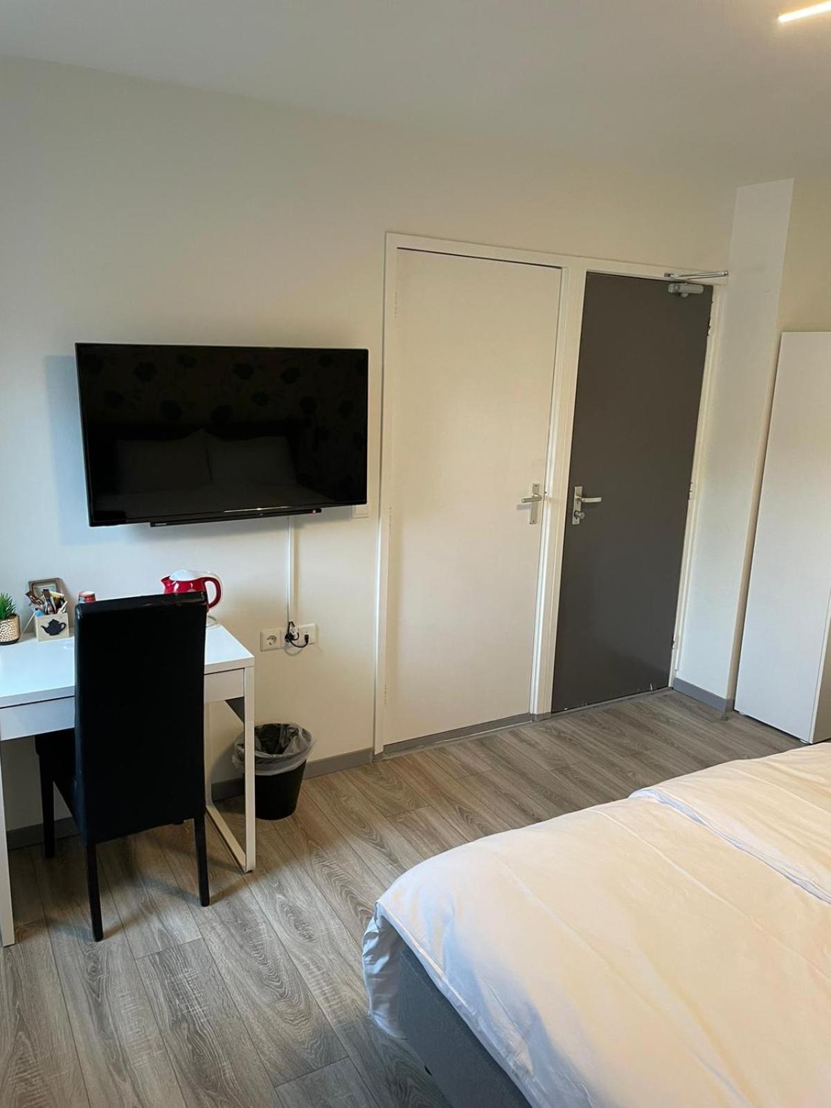 Hotel Sint-maria Next Door *